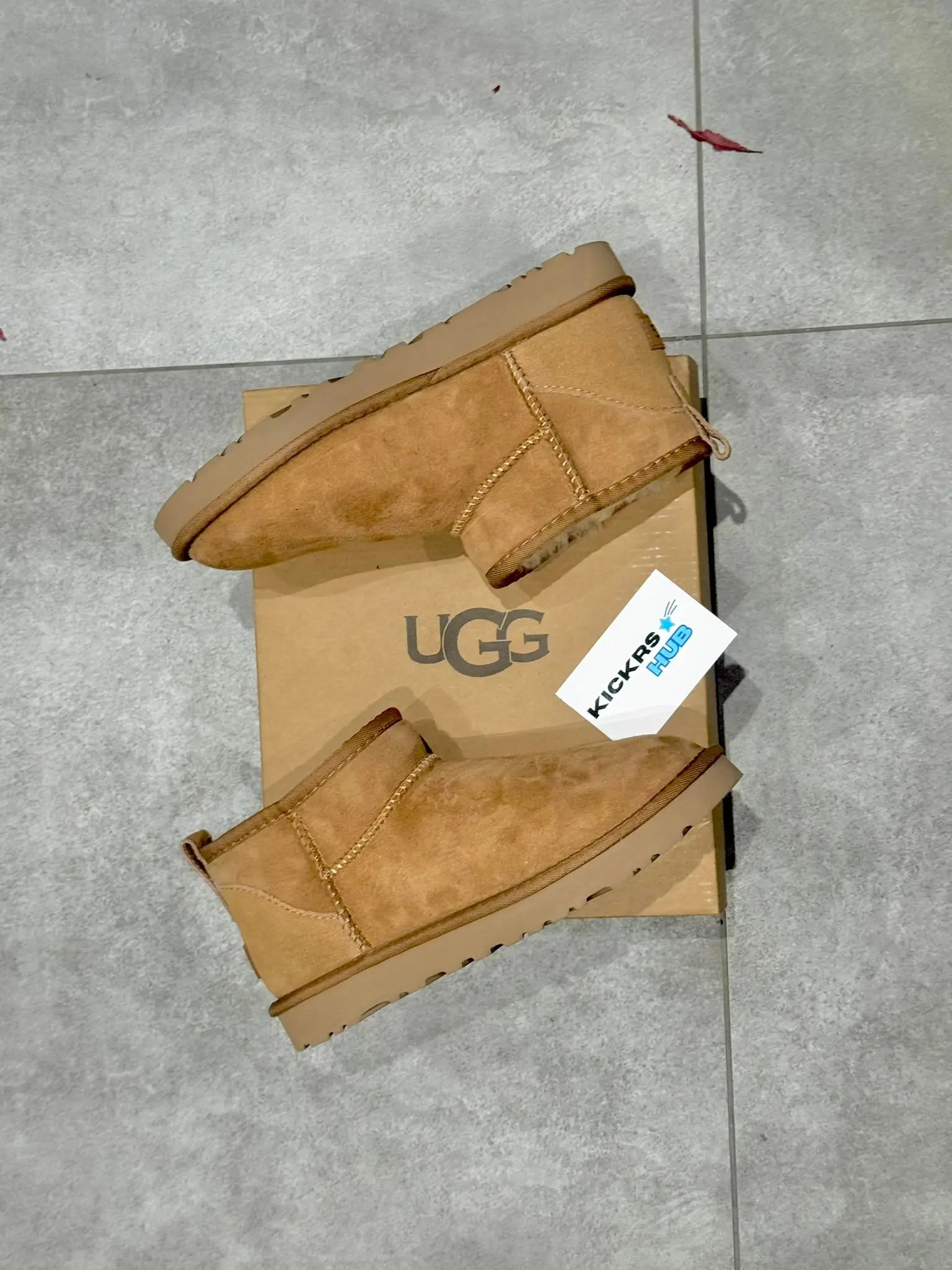UGG Classic Ultra Mini 'Chestnut' Kickrs Hub